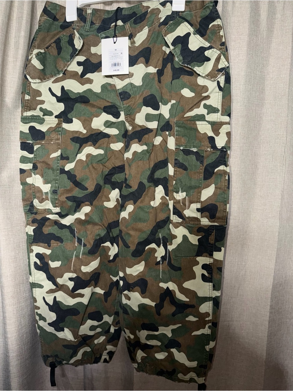 KBB by Kahlana Barfield Brown Camo Cargo Capri Pants Size Medium NWT Utility